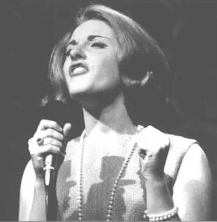 20081212145242-lesleysinging.jpg